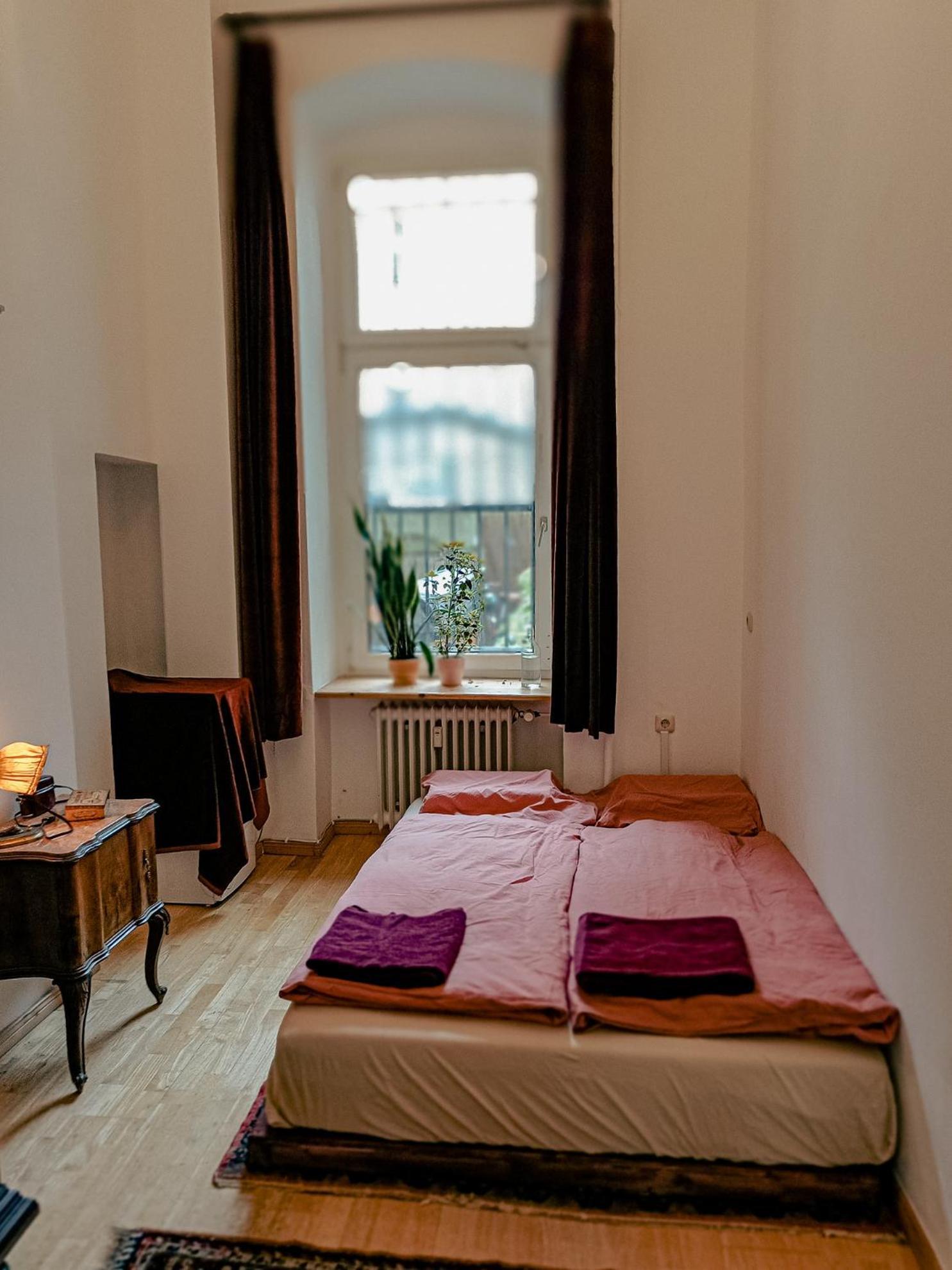 La Vie En Rose: Elegance And Art Apartment *